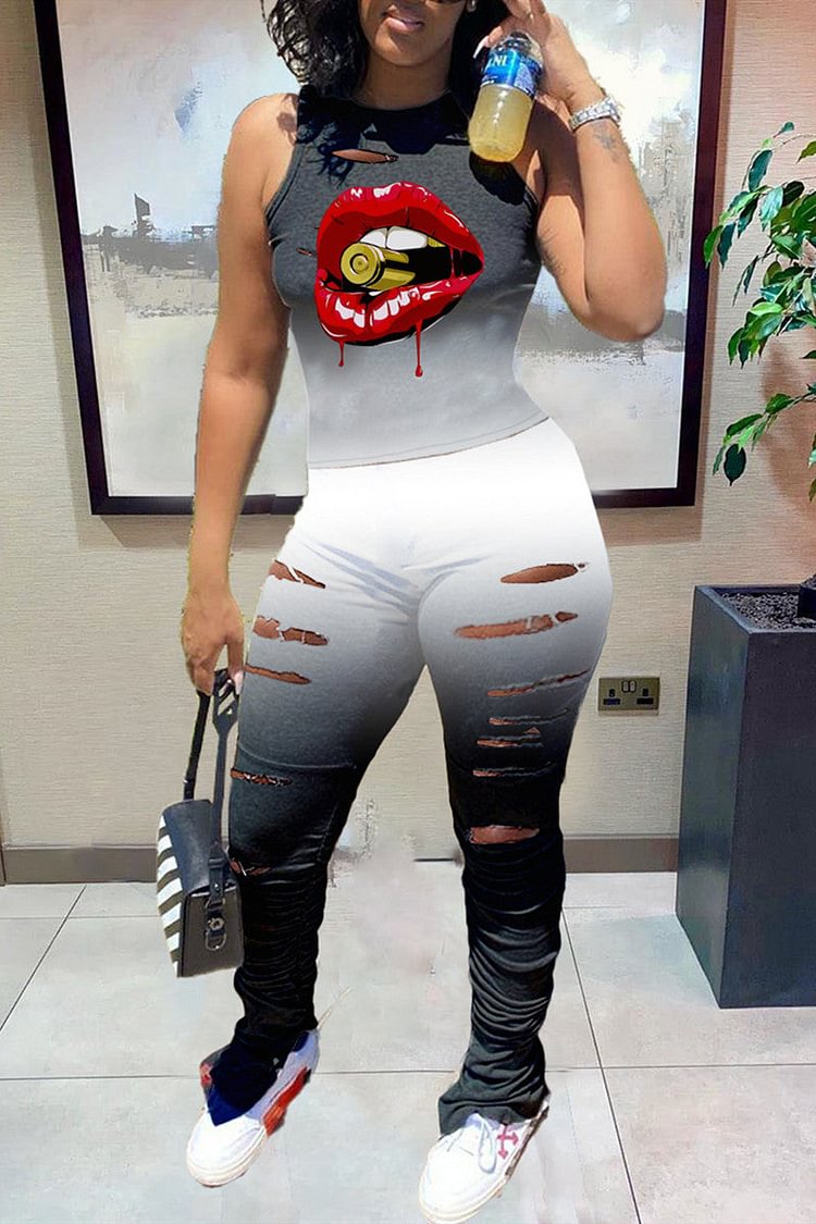 Fashion Casual Gradual Change Lips Printed Ripped O Neck Sleeveless Two Pieces - BlackFridayBuys