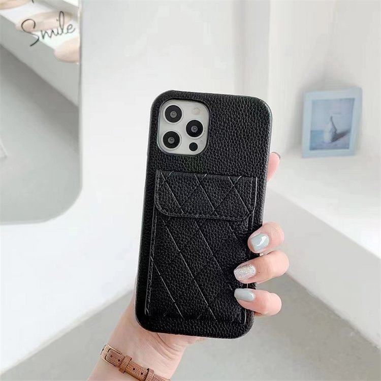 【大人気】iPhone ケース 多機種対応 耐久性 カード収納 無地 全6色