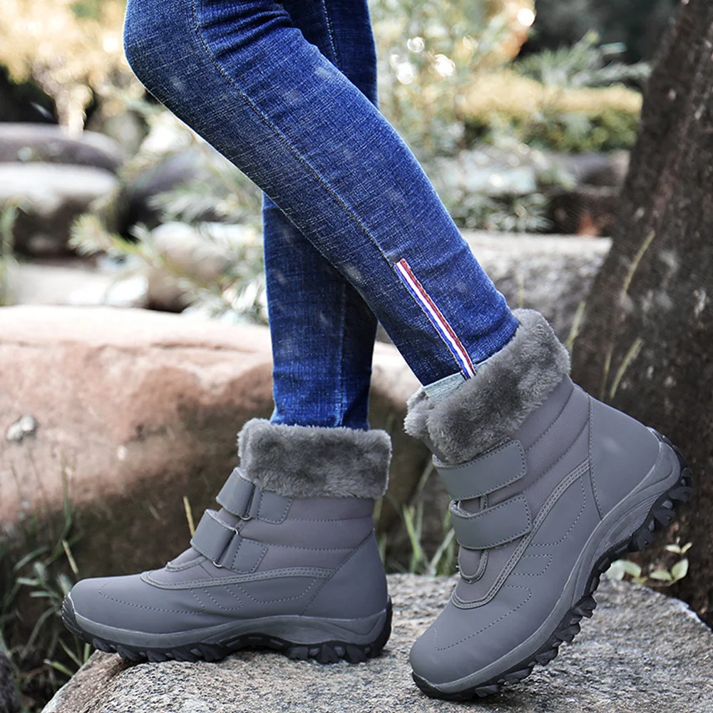 Smiledeer Women's winter high-top plus velvet Velcro snow boots