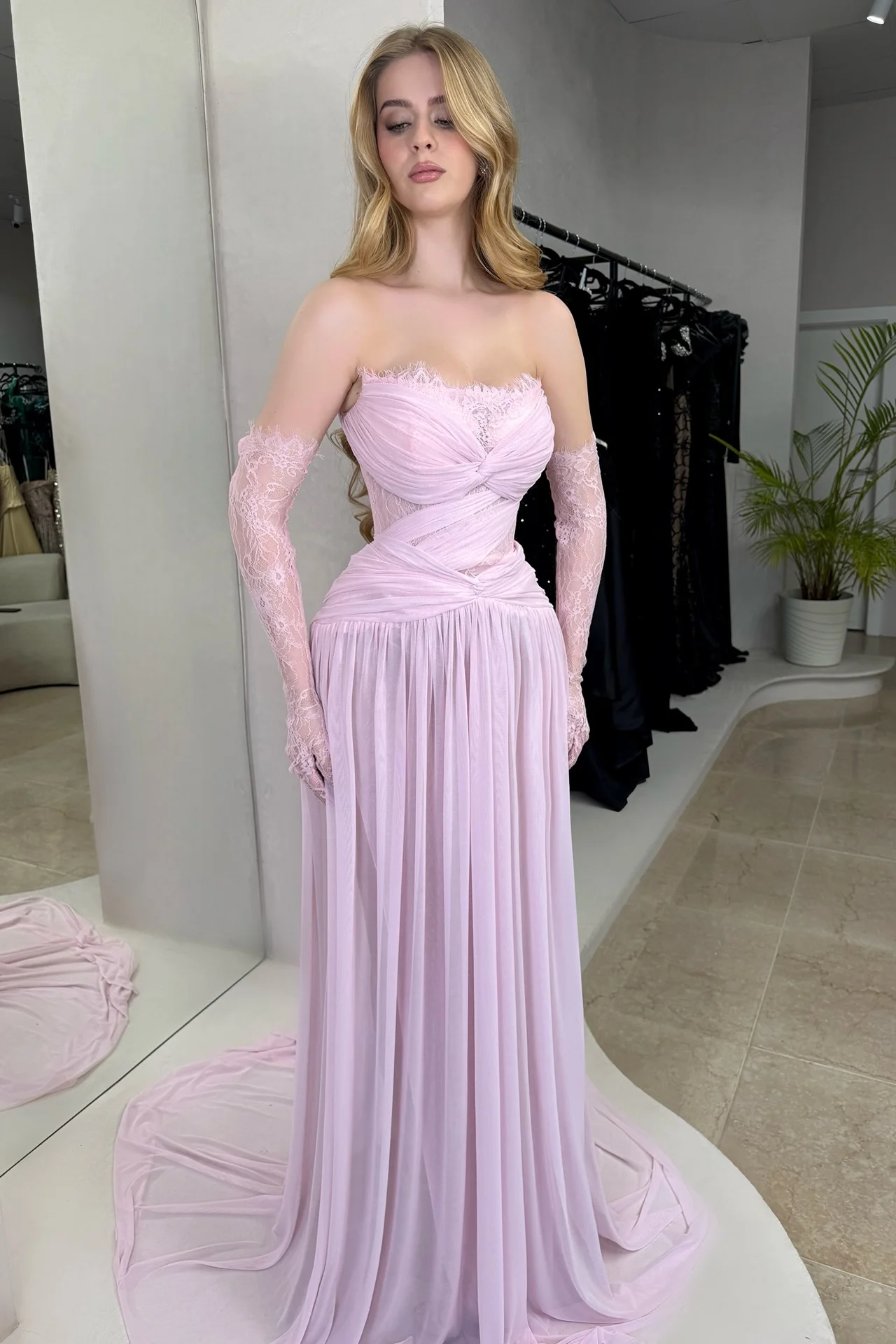 Lussooy Strapless Lilac Fitted Evening Dress in Chiffon Pleated With Lace