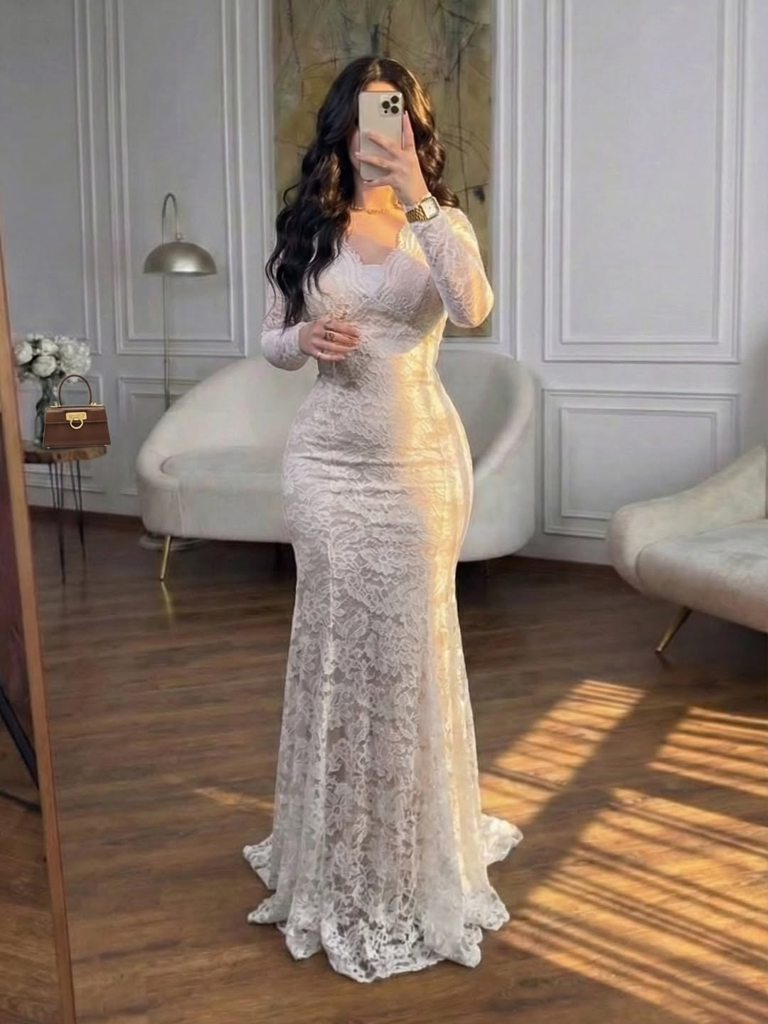 LussooyElegant V-Neck Lace Long Sleeves White Mermaid Evening Dress
