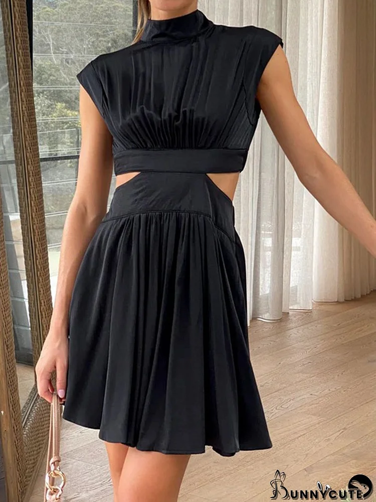 Skinny Belly-Hollow Pleated Solid Color Stand Collar Mini Dresses