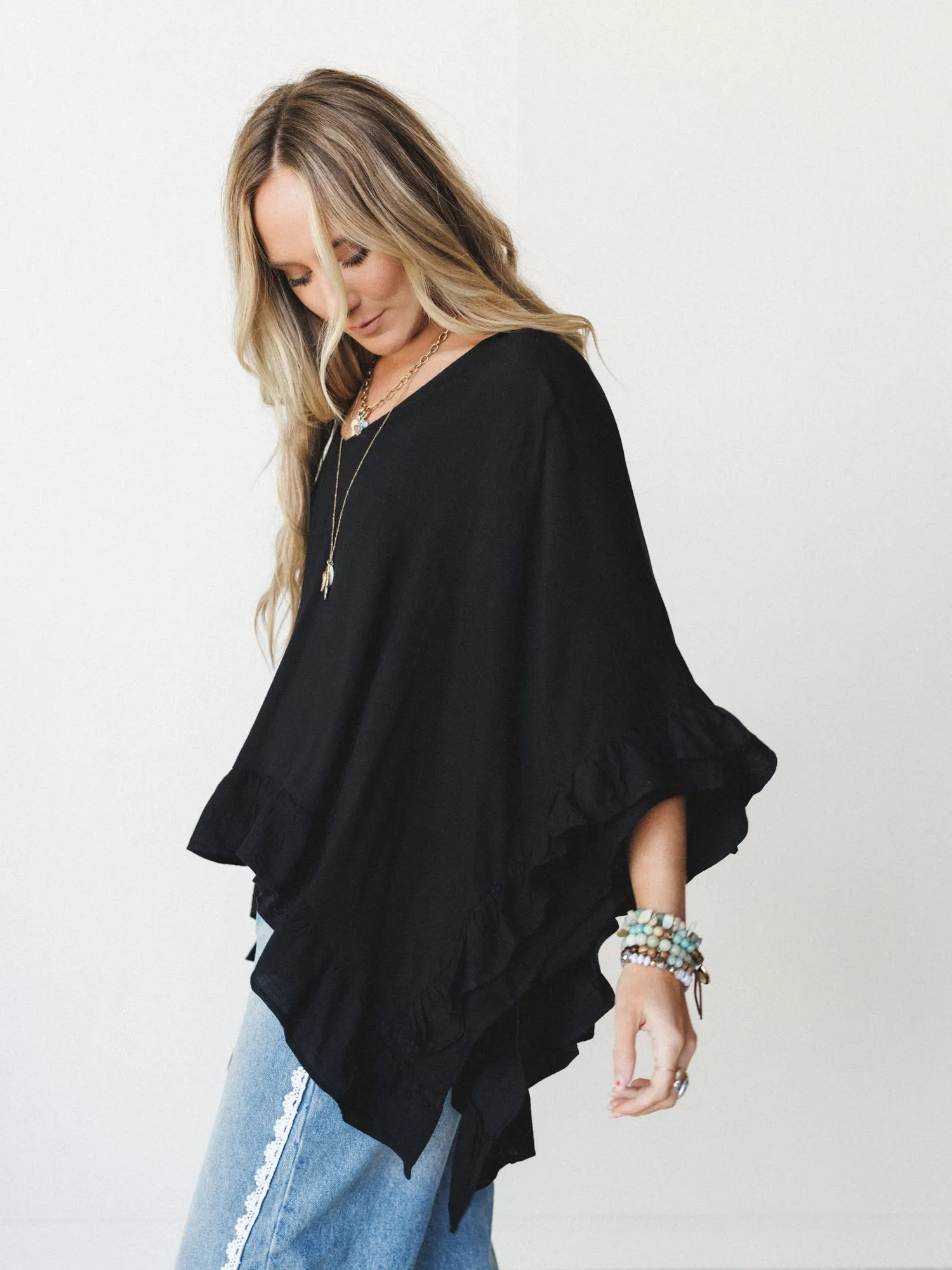 The Nest Let Me Ruffled Poncho Top - Black
