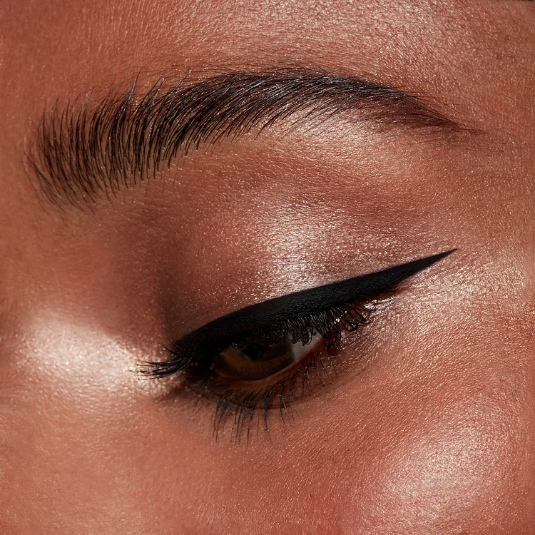 LOVE IT! Longwear Liquid Eye Liner