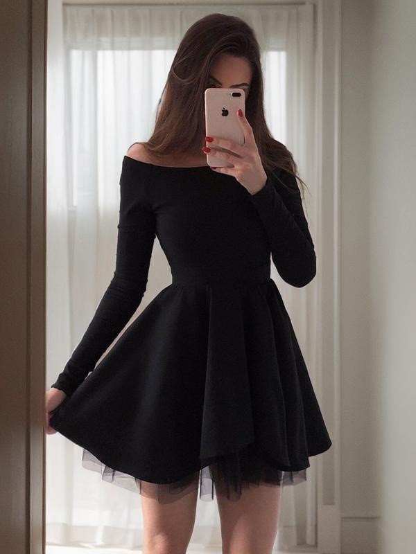 Lussooy Unique Chic Black Strapless Short Mini Homecoming Dress With Long Sleeves