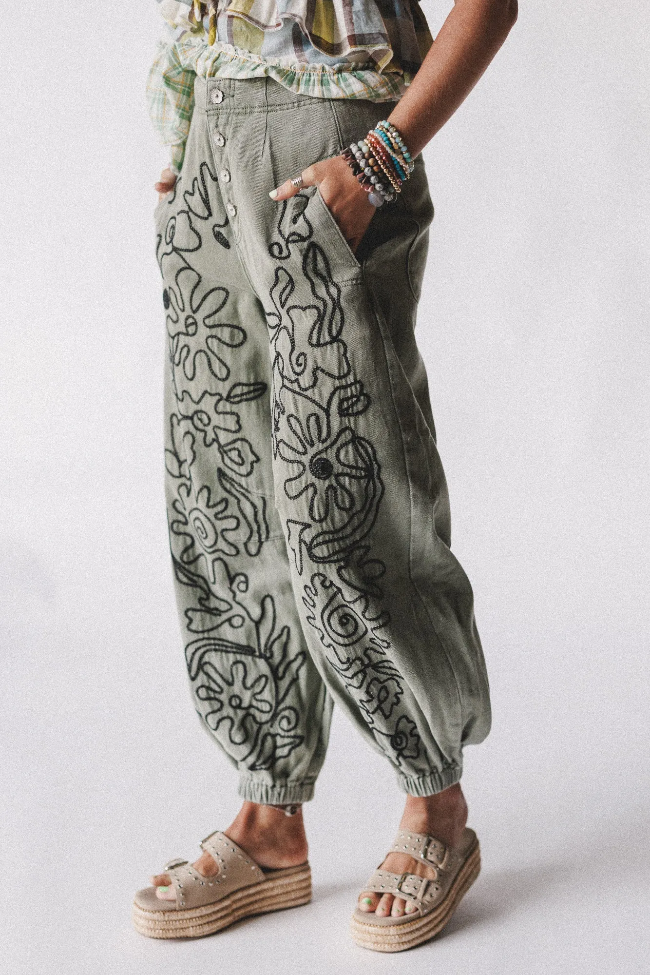 Sweet On You Embroidered Pants - Green
