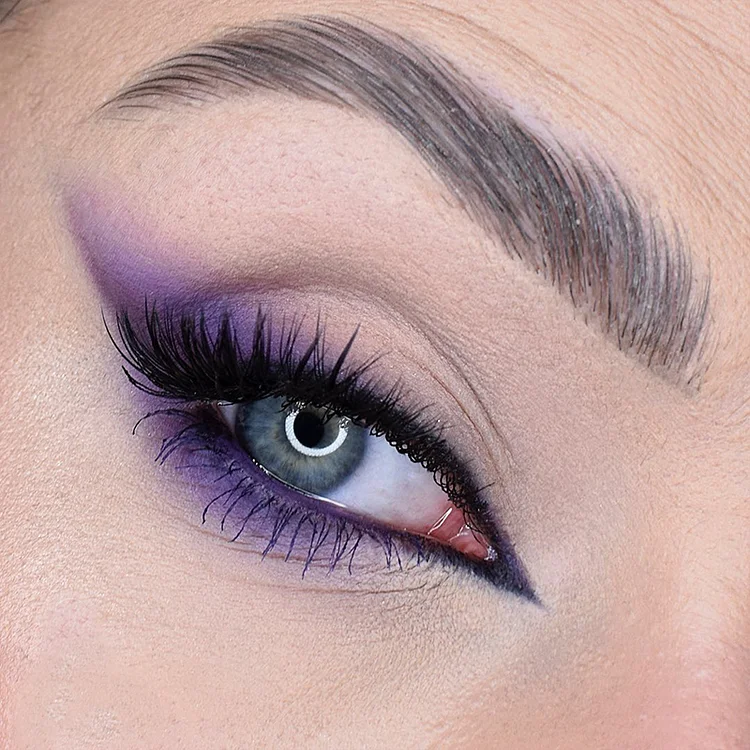 Aprileye Dive Into Your Heart Eyeshadow Palette