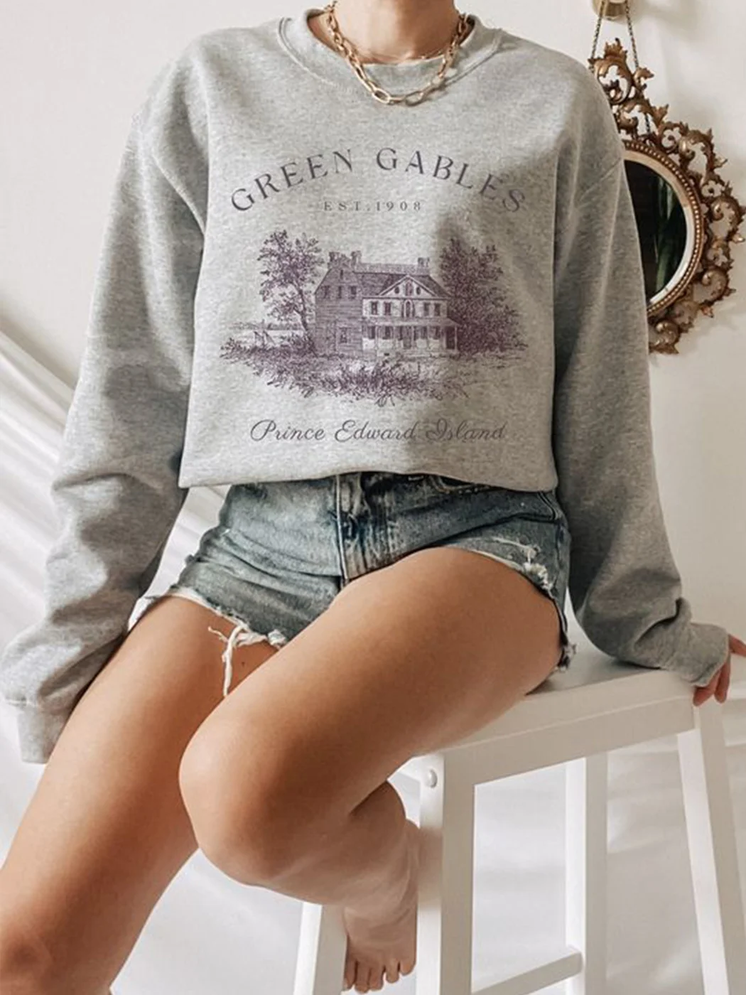 Green Gables Sweatshirt,Vintage Statue Print Sweatshirt / DarkAcademias /Darkacademias
