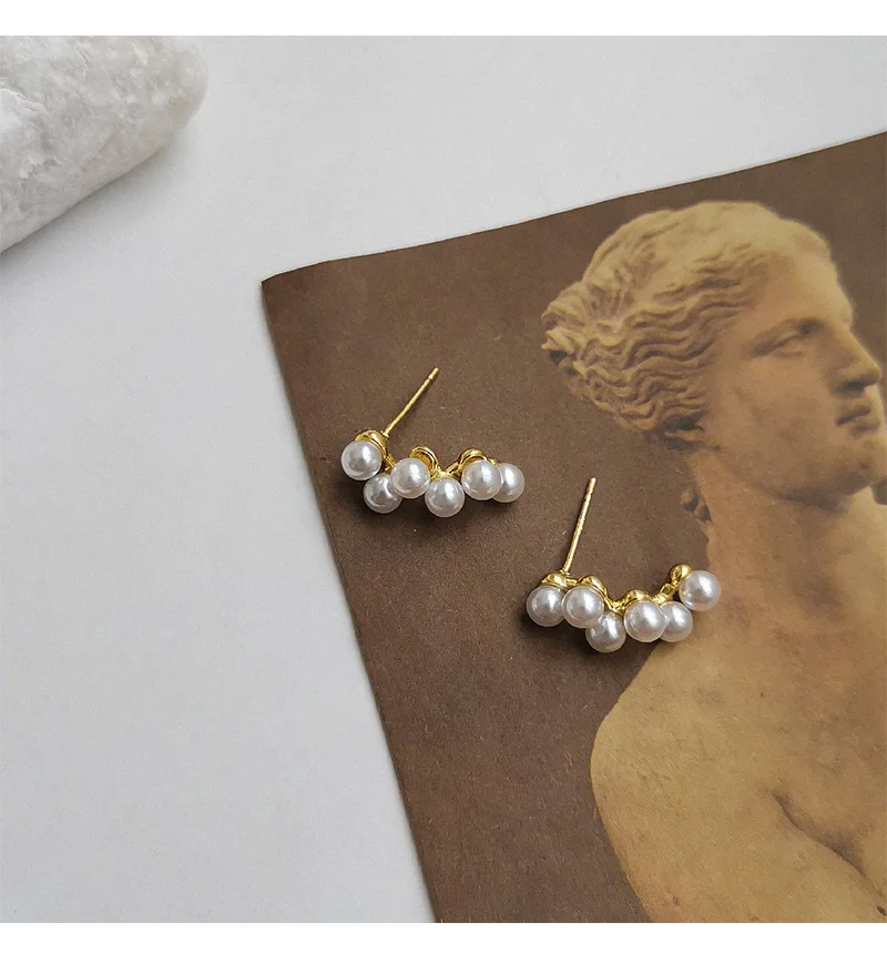 Pearls Wave Delicate Earrings