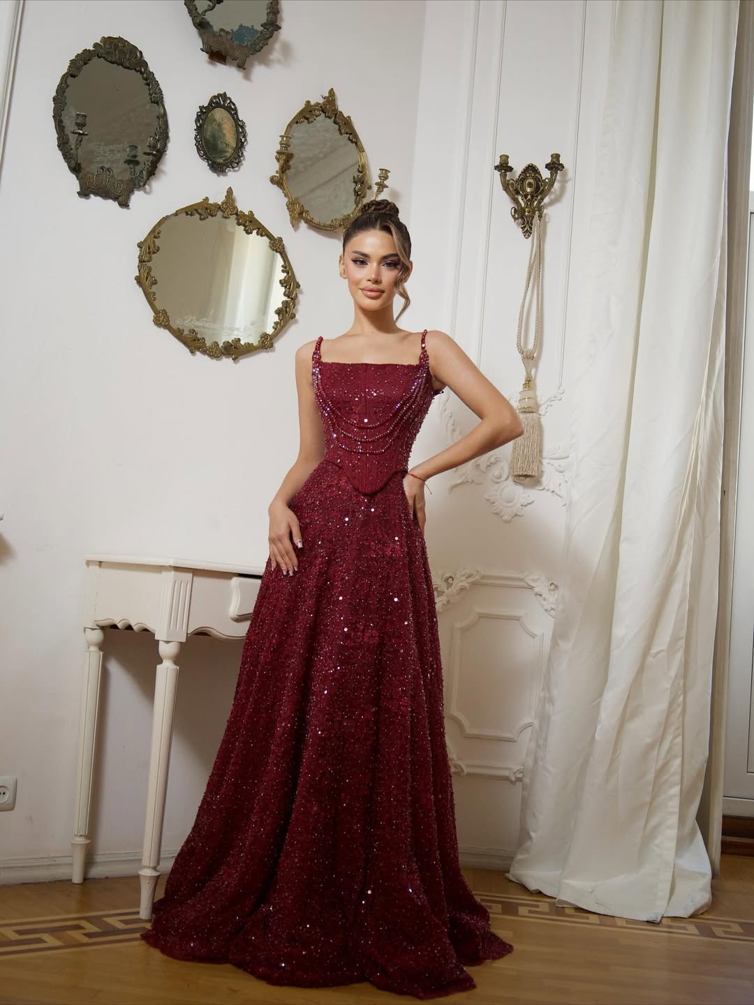 Dazzling Burgundy Spaghetti-Straps Sleeveless Beaded Pleated Prom Dress  YK0573