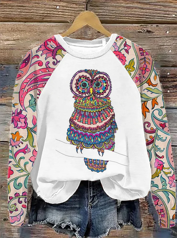 Women's Paisley Art Owl Print Plaid Raglan Sweatshirt