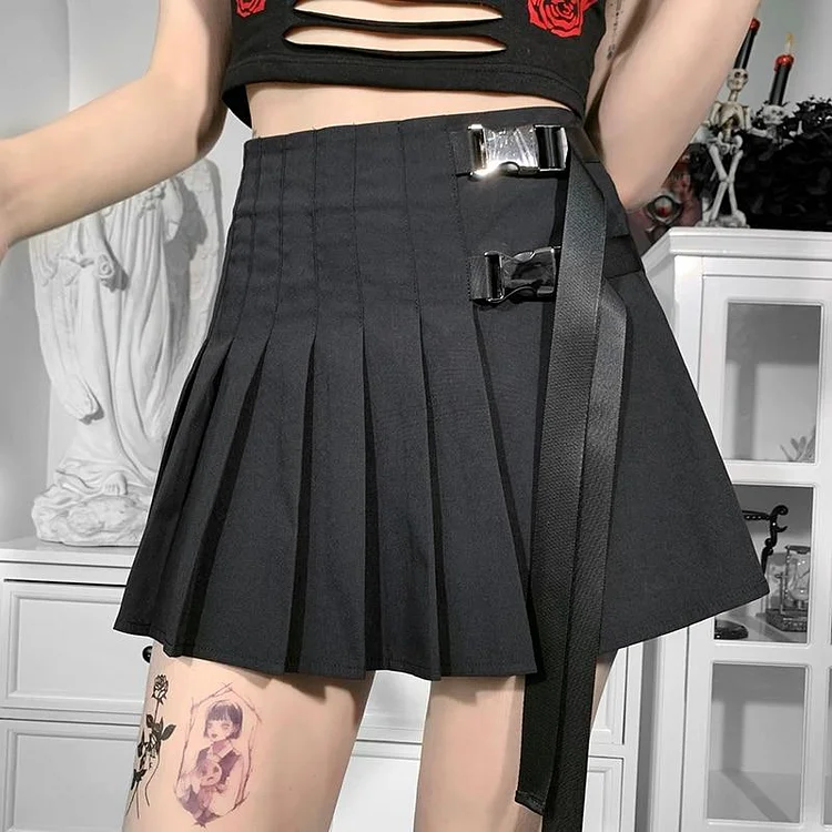 Gothic Harajuku Buckle Up Pleated Skirt