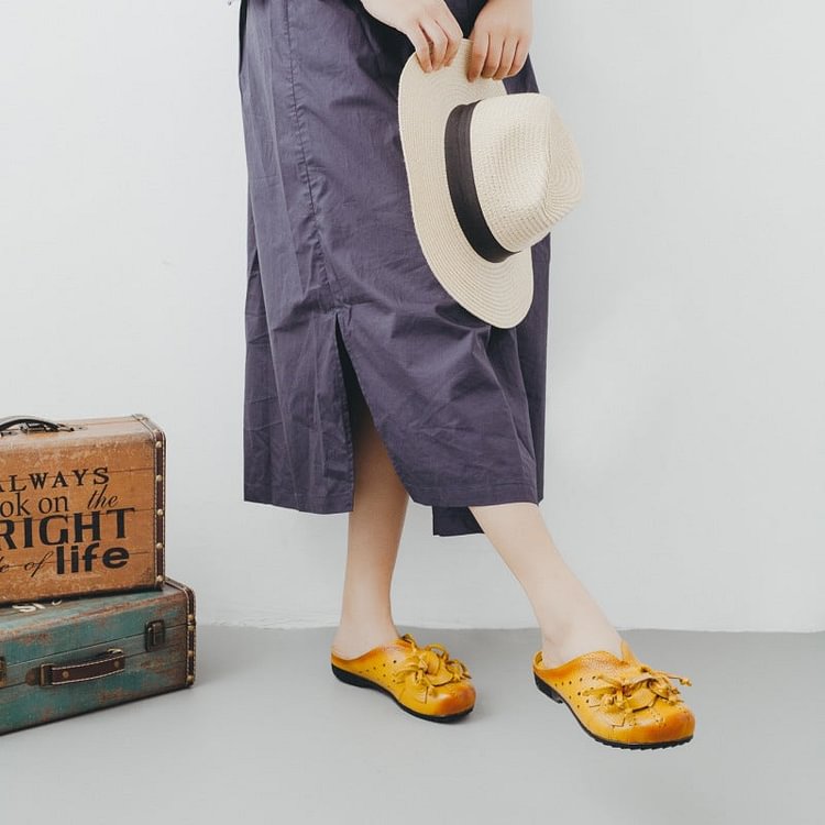 Leather Cutout Flat Mules
