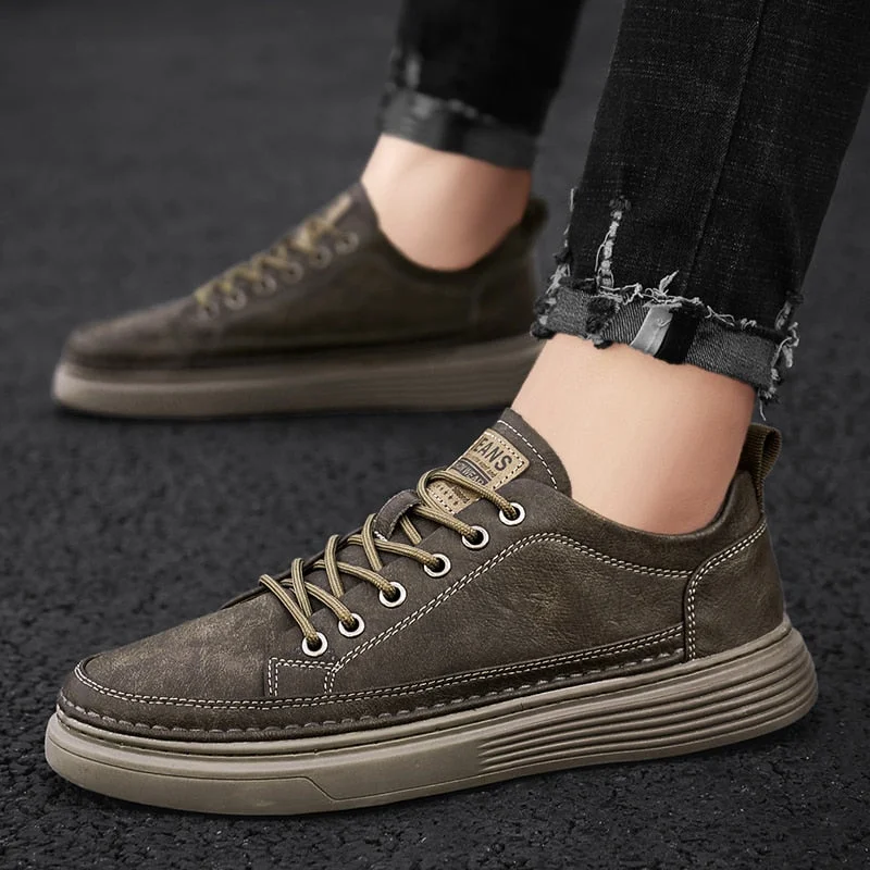 Back to college Men Leather Casual Shoes Winter Cotton Flat Running Sneakers Warm Skate Shoes 2023 New Fashion Anti-Skid Wear Men Boots Classic