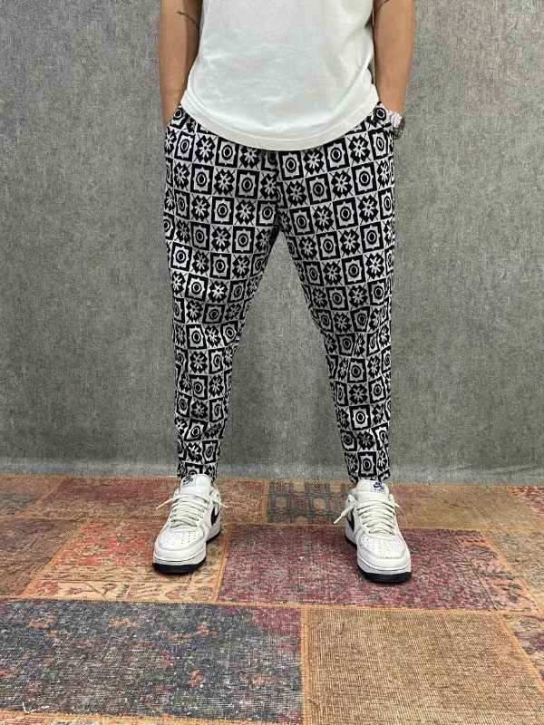 Printed Nine-Minute Jogging Pants