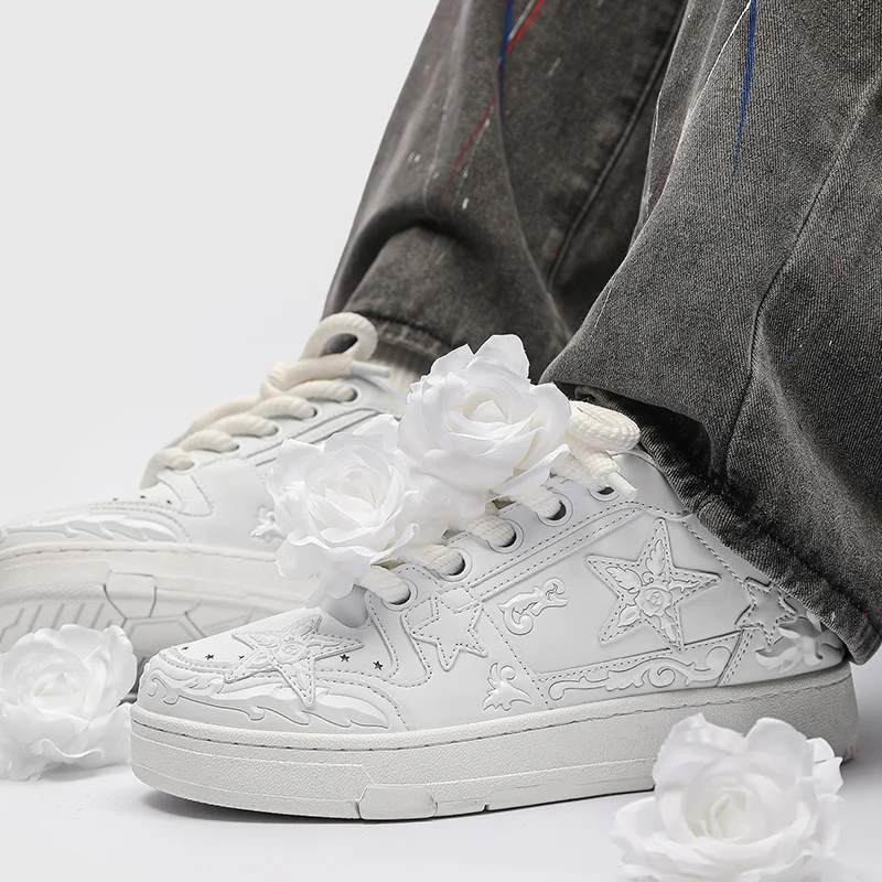Couple rose embossed star leather skate shoes