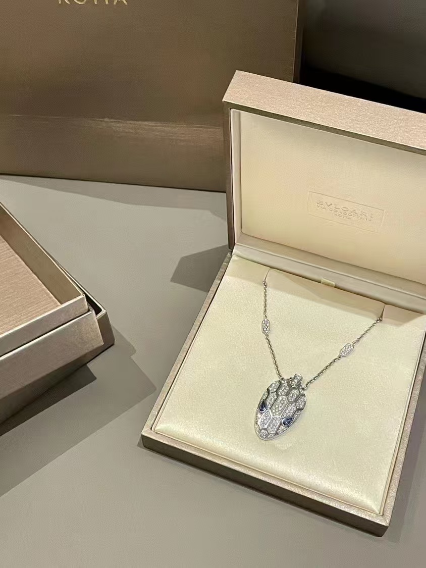 Bvlgari Seductive Snakes Serpenti Seduttori Necklace