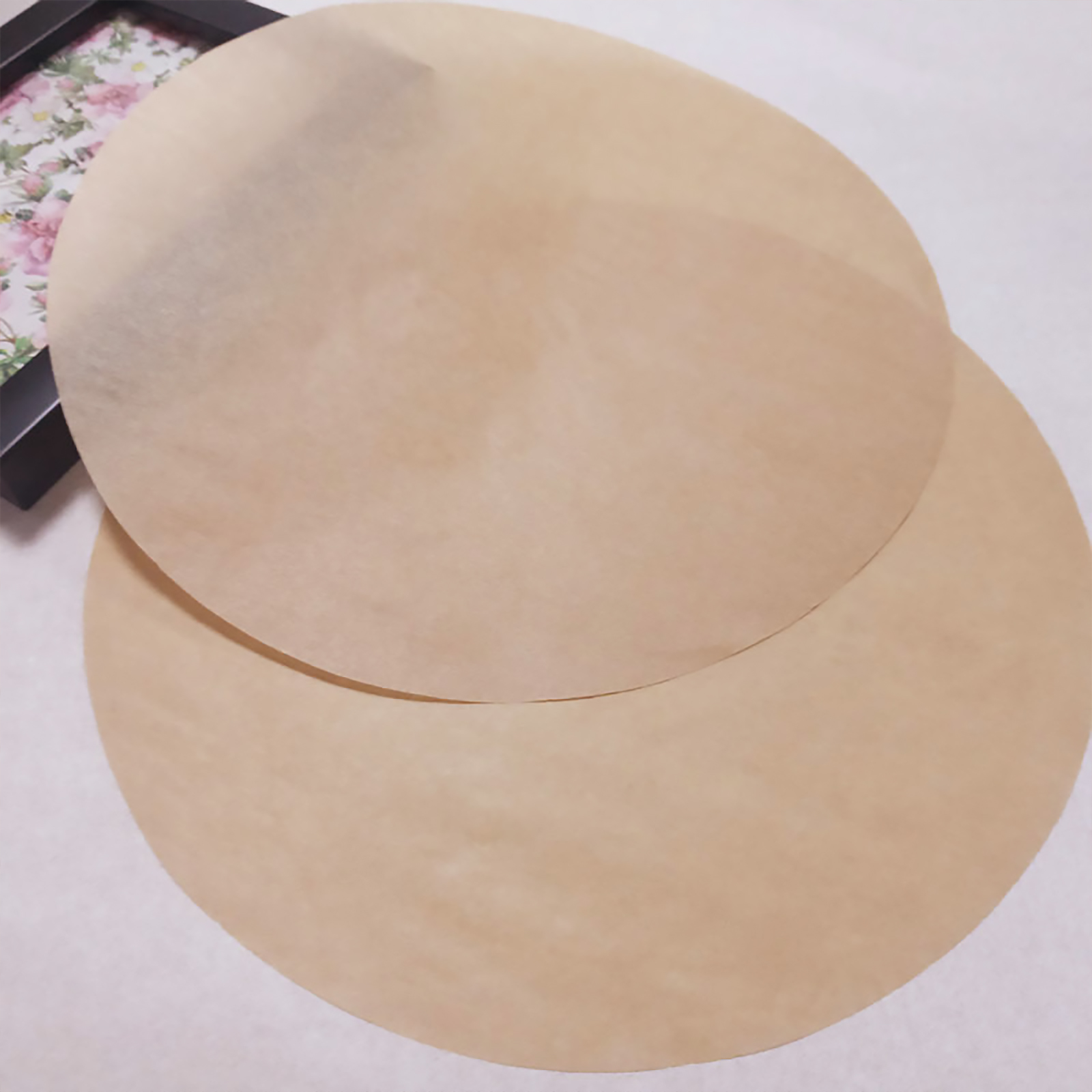 Parchment Paper Sheets 100pcs Non-Stick Parchment for Baking Air Fryer, Round 7 inch (diameter 18cm), 501 Original
Parchment Paper Sheets 100pcs Non-Stick Parchment for Baking Air Fryer, Round 7 inch (diameter 18cm), 501 Original