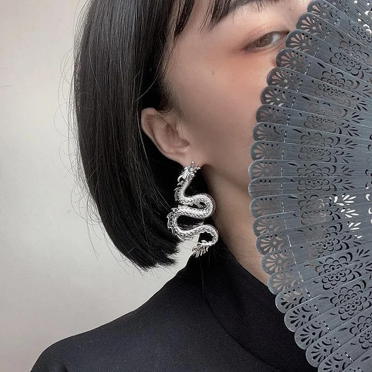 Endless Luck Dragon Earrings SP355