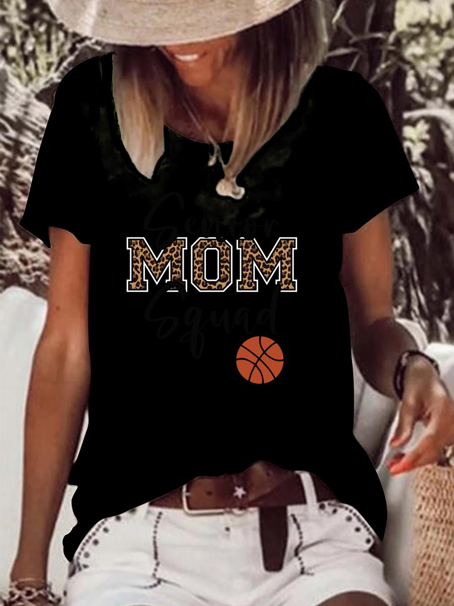 Senior Basketball mom  funny Raw Hem Tee-Guru-buzz