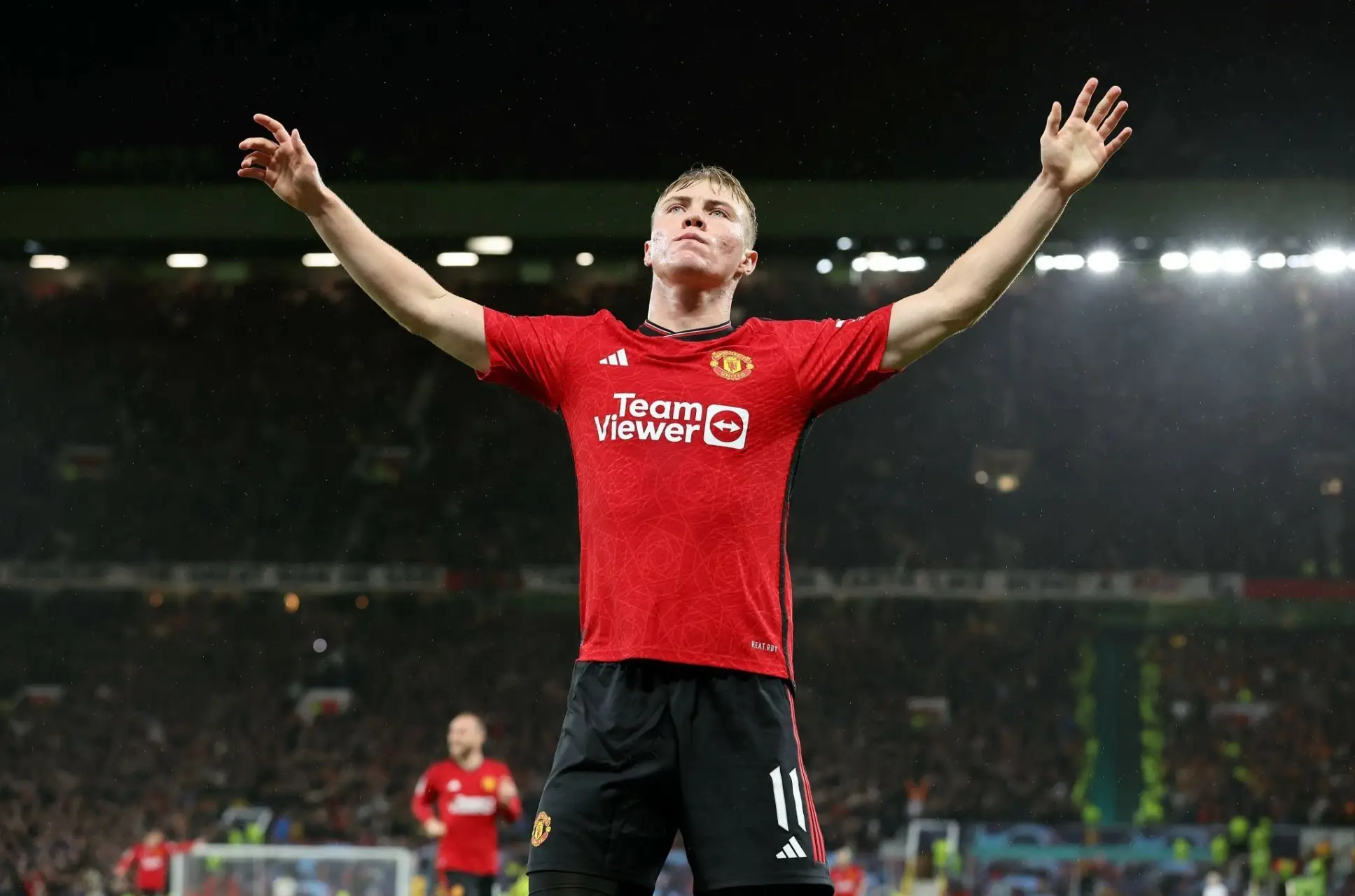 Man Utd Informs Napoli: Willing to Loan + Buyout Deal for Højlundjersey|football shirt|football kit|football sportswear