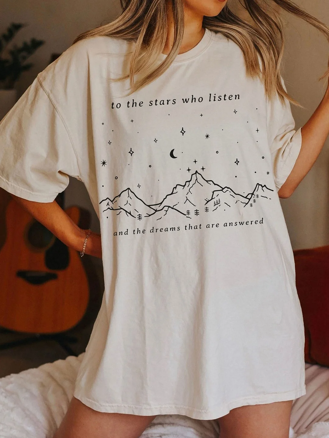 Velaris T-shirt,To The Stars Who Listen And The Dreams That Are Answer / DarkAcademias /Darkacademias