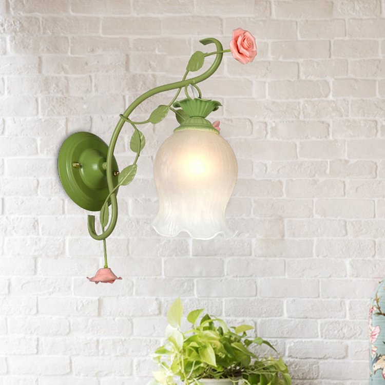 Scalloped Bedroom Sconce Light Fixture Korean Flower Metal 1 Light Green Wall Mount Lighting