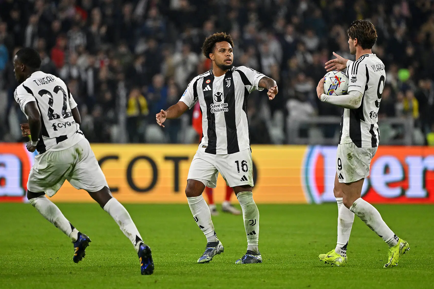 McKennie Faces Racial Abuse from Parma Fans During Post-Match Training, Juventus Condemns Stronglyjersey|football shirt|football kit|football sportswear