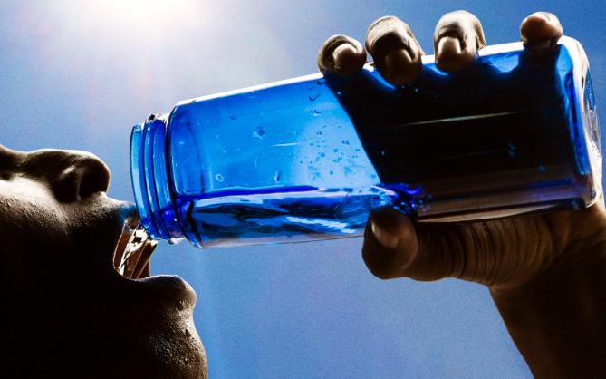 drink enough water in summer