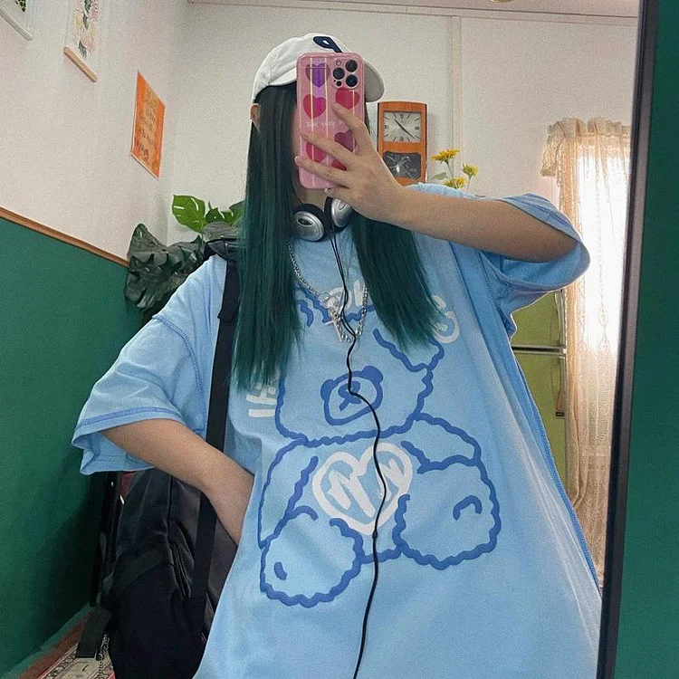 Korean Fashion Loose Bear Printed T-shirt TK040