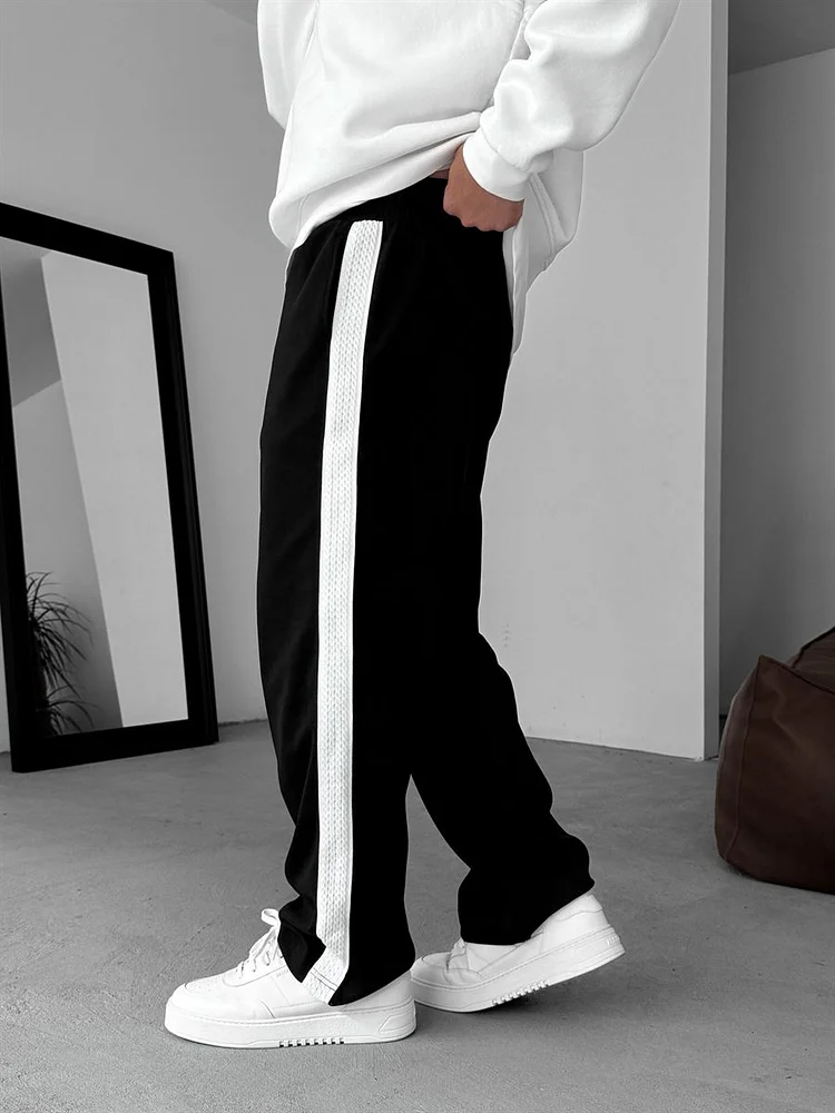 Men's Casual Pants With Threaded Webbing Design