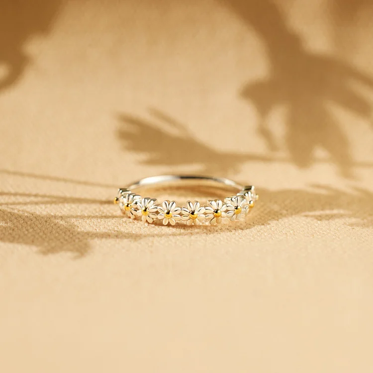 Daisy Ring - Gift For Loved Ones