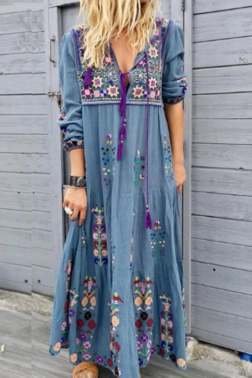 V-neck Tassel Embroidery Maxi Dress - Chicaggo