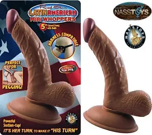 pornhint Pornhint 5-Inch Curved Realistic Latin Flesh Dildo Dong with Balls & Suction Cup Nass