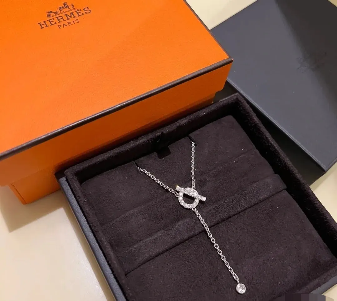 Hermes Q Tassel Y Style Necklace