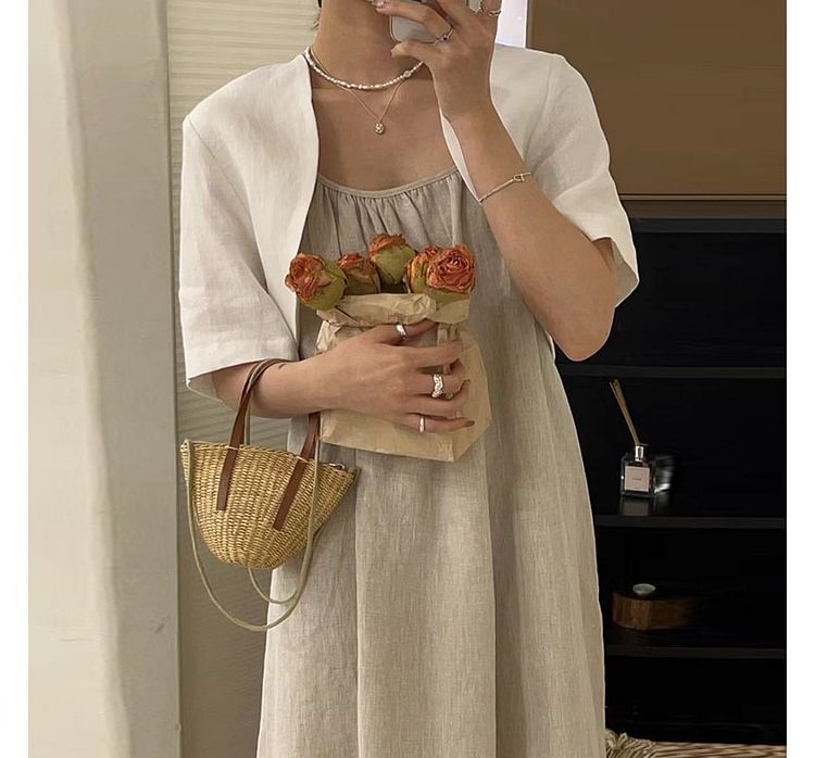 Short-Sleeve Cropped Jacket / Spaghetti Strap A-Line Midi Dress KT680