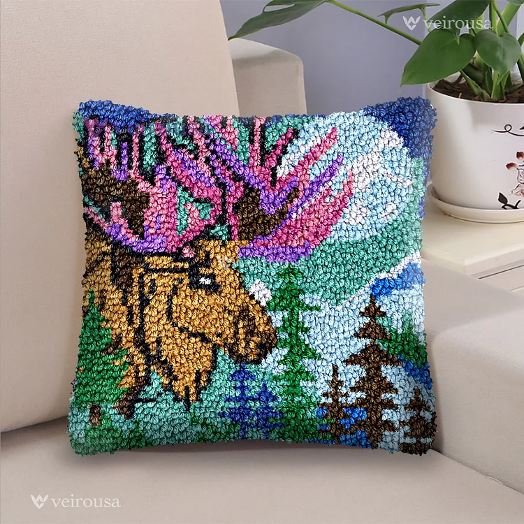 Moose in Moonlight Latch Hook Pillow Kit for Adult, Beginner and Kid veirousa