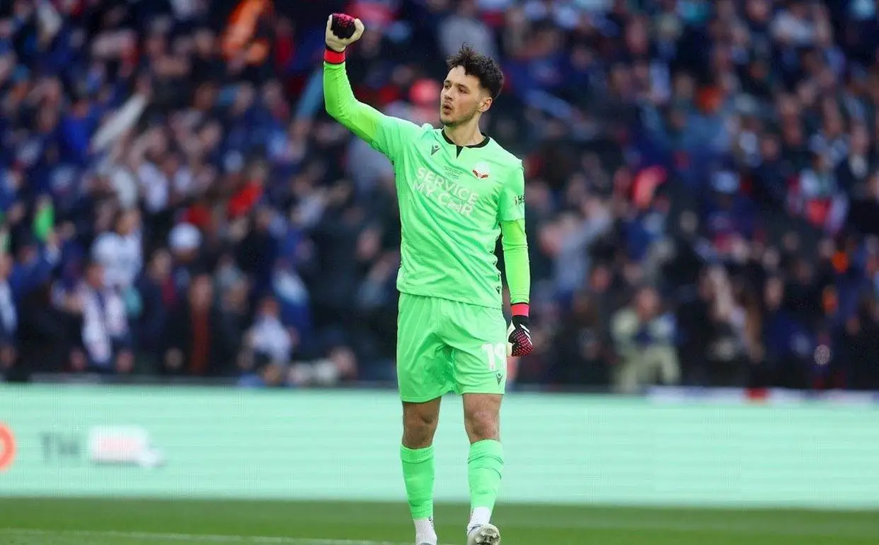 Man City Considers Trafford Recall, Contingent on First Keeper's Departurejersey|football shirt|football kit|football sportswear