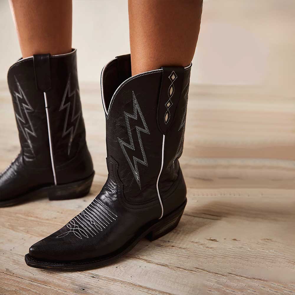 Black Pointed Toe Embroidered Mid-Length Cowgirl Boots