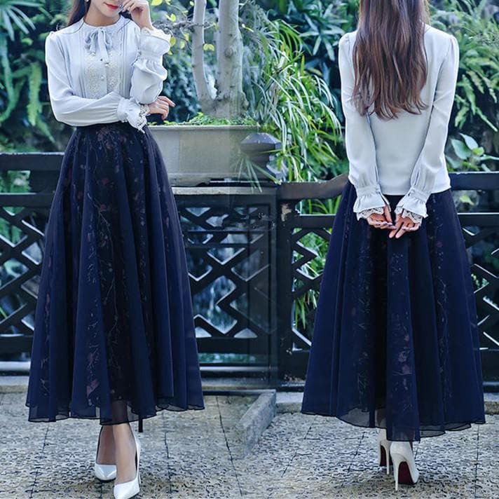 Navy Vintage Floral Maxi Skirt SP179029