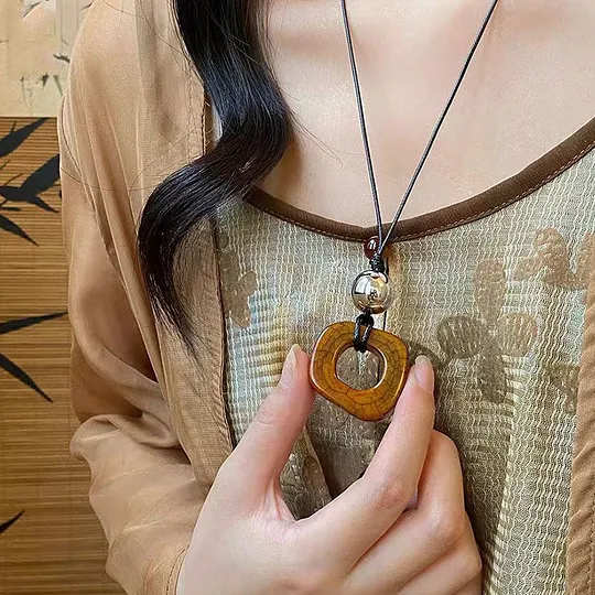 Ethnic Style Wooden Moon Smiley Long Woolen Chain Fashion Retro Niche Elegant High-end All-match Necklace for Women