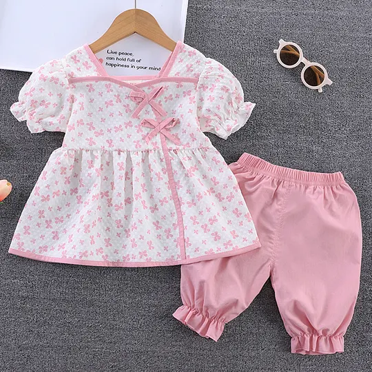【9M-3Y】2-piece Baby Girl Floral Short Sleeve Top And Shorts Set