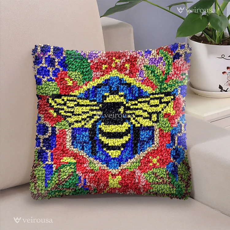 Queen Bee Latch Hook Pillow Kit for Adult, Beginner and Kid veirousa