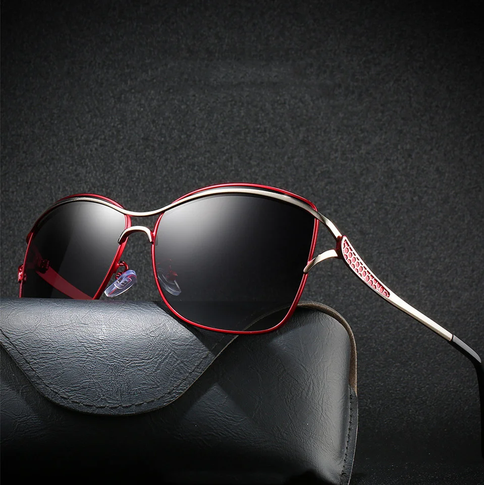 Sunglasses for Women Over 60: 6 Rules to Achieve Effortless Age-Defying Style