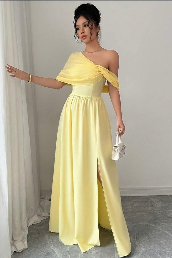 Lvs&Broner Yellow Off The Shoulder Sleeveless Long Pleated Prom Dress With Split