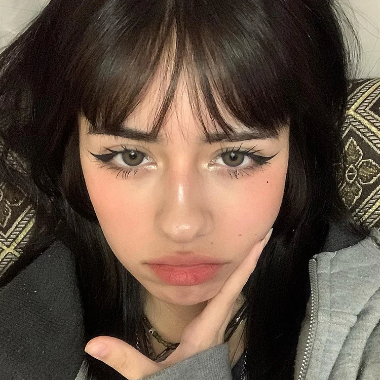 Aprileye PATTAYA grey