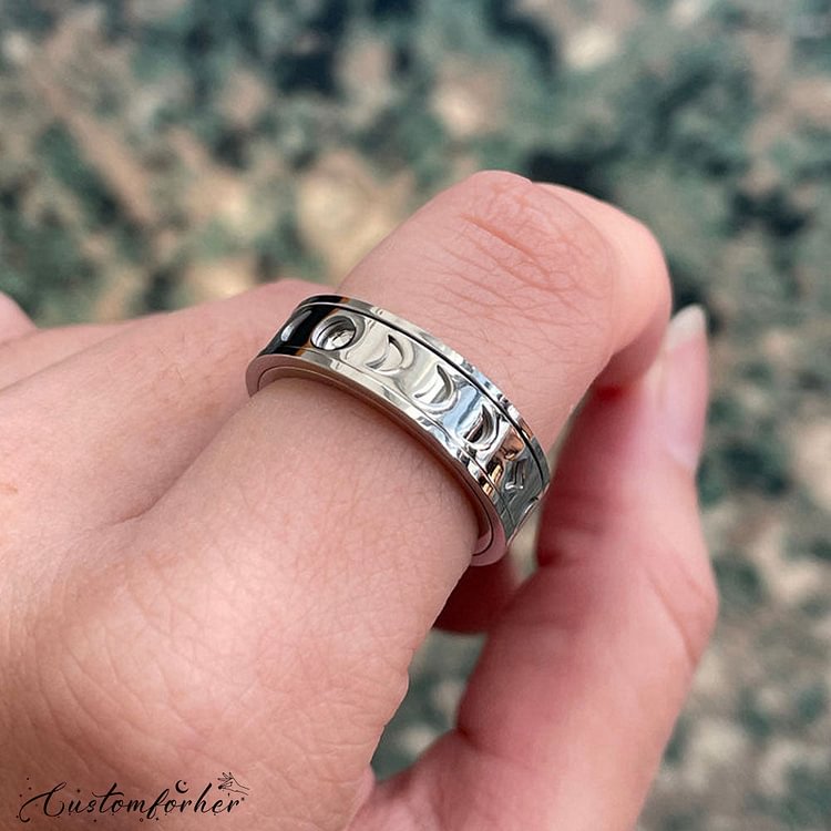 Luna Fidget Spinner Ring