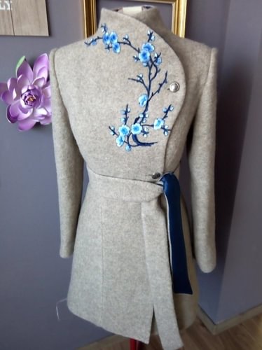 Gray embroidered vintage jacket