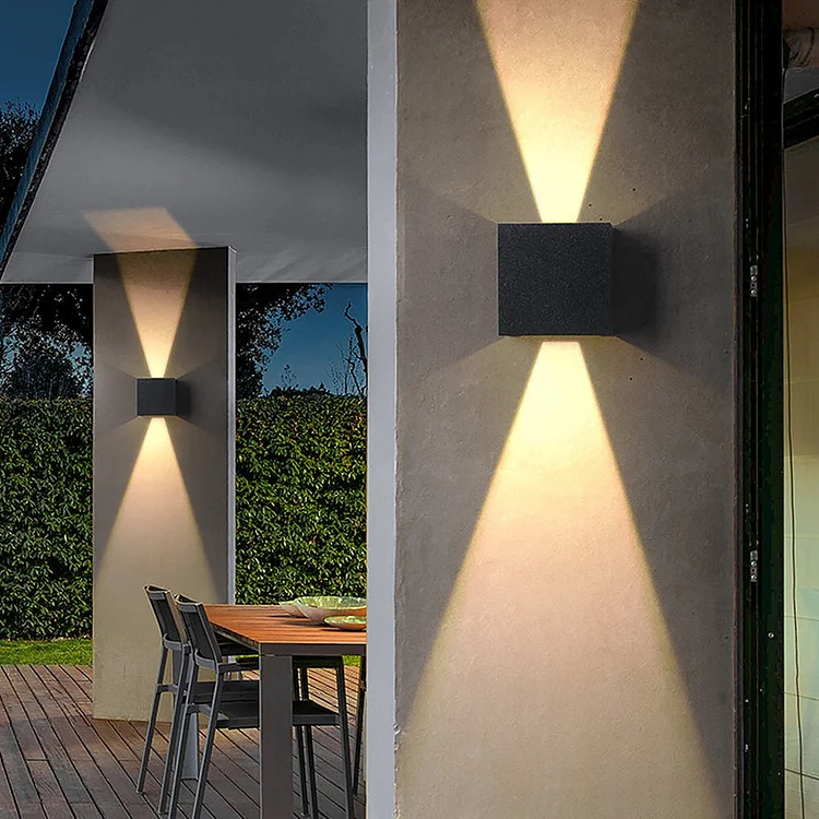 Two-way Luminous Outdoor Waterproof LED Wall Light with Adjustable Beam Angle - Appledas