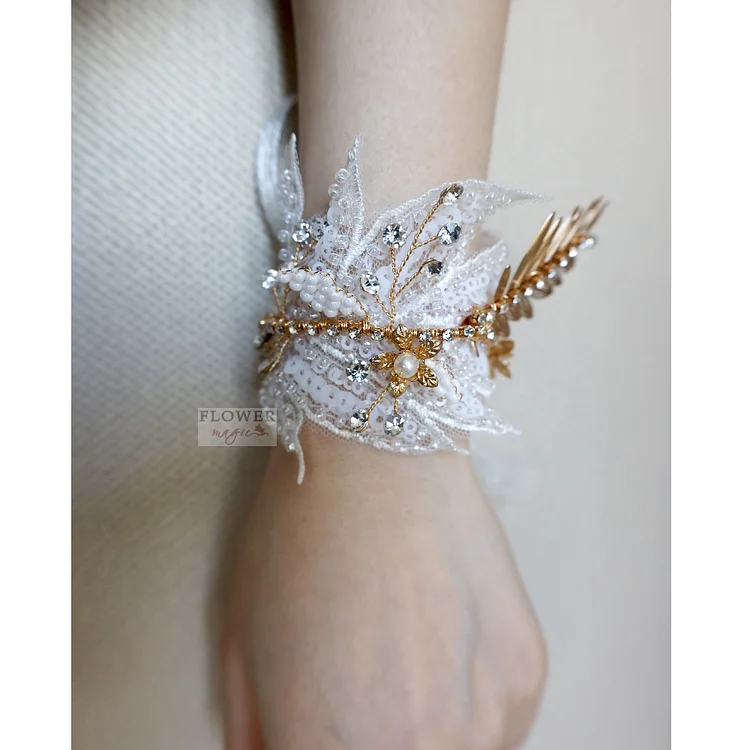 Bead lace Crystal shiny beautiful princess senior beautiful bride bridesmaid wedding dress wrist flower bracelet flower 花之魔法 ldooo